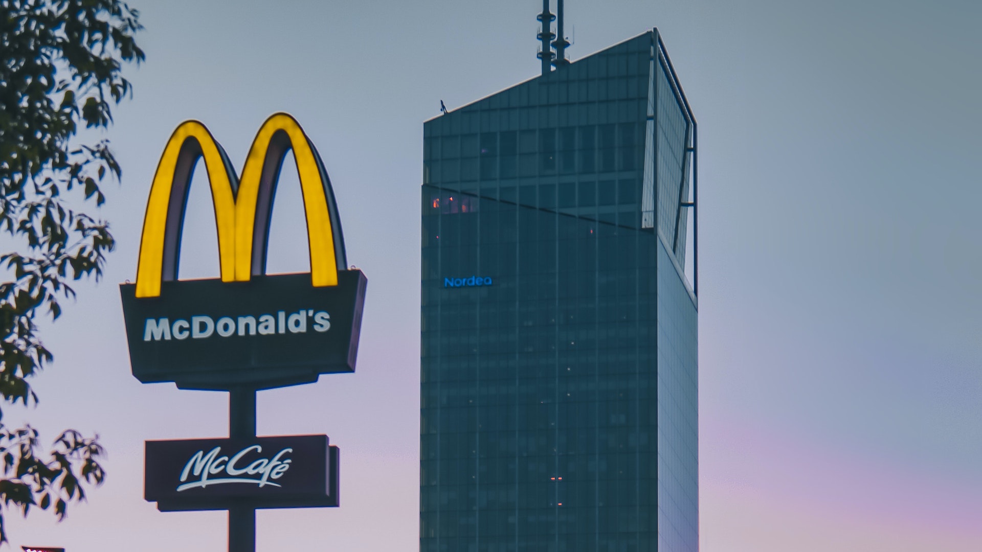 mcdonalds-04032023-1821